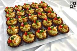 Tartoletki z humusem klasycznym i kurkami