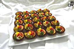 Tartoletki z pikantnym salami