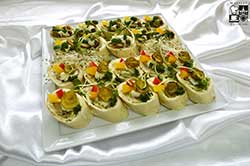 Mini wrapy z terriną z dzika i z tuńczykiem